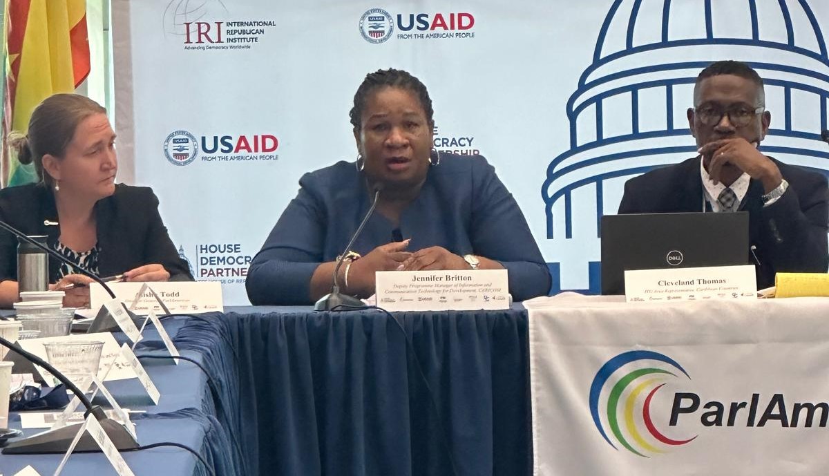 JB-at-legislators-workshop-cropped