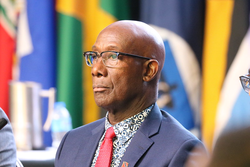 PM-Rowley-at-Heads-1