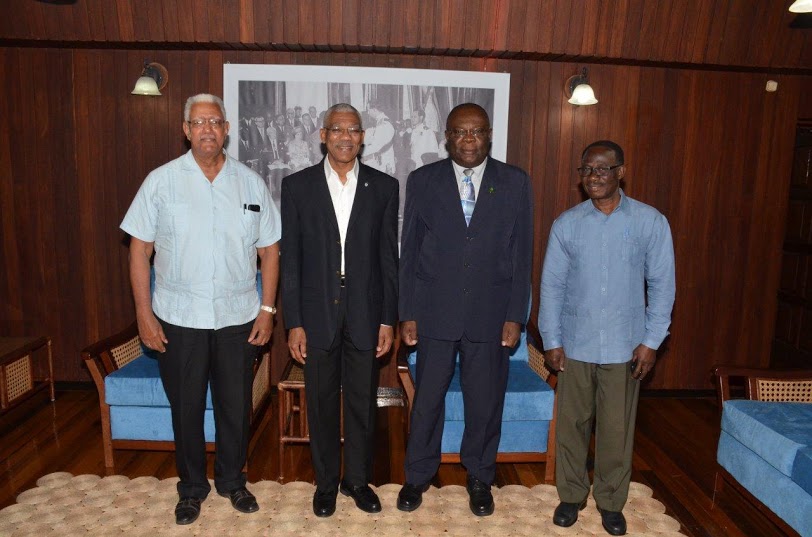 Presddent Granger, second from left, Minister of Agriculture, Guyana, Mr Noel Holder, with CARDI&rsquo;s Executive Director, Mr. Barton Clarke and Technical Services Manager, Mr. Francis Asiedu at the Ministry of the Presidency on Thursday (Photo via