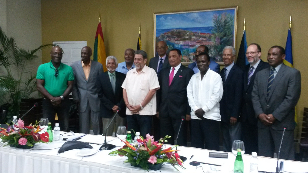 Meeting of the CARICOM Cricket Governance Committee with the W.I. Cricket Legends: (l-r) Sir Viv Richards; Sir Wes Hall; Deryck Murray; Sir Andy Roberts; Dr. Hon. Ralph Gonsalves, Prime minister of St. Vincent and the Grenadines; Dr. Rudy Webster; CA