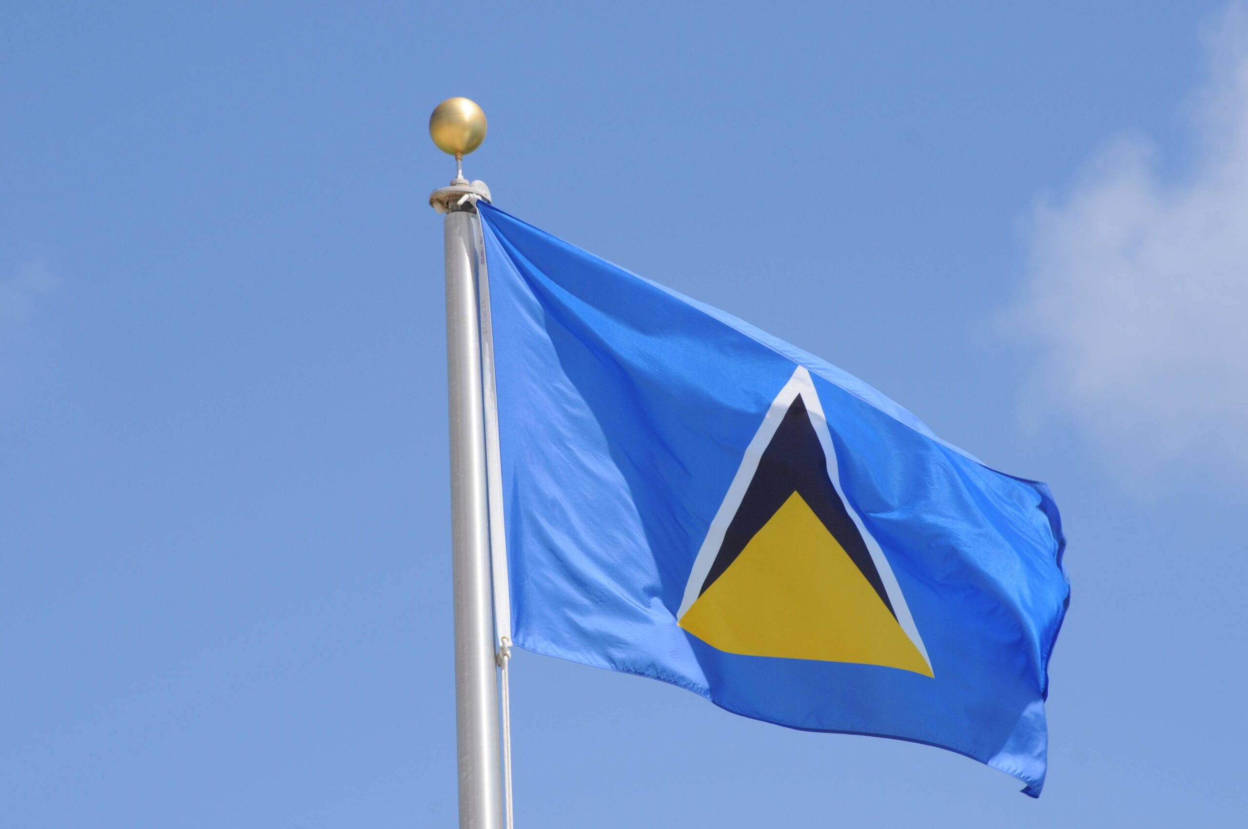 saint-lucia national flag