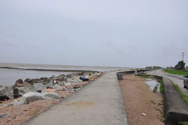 Sea walls, like this one in the Bahamas, serve to protect areas of human habitation, conservation and leisure activities from the action of tides and waves. Credit: Desmond Brown/IPS