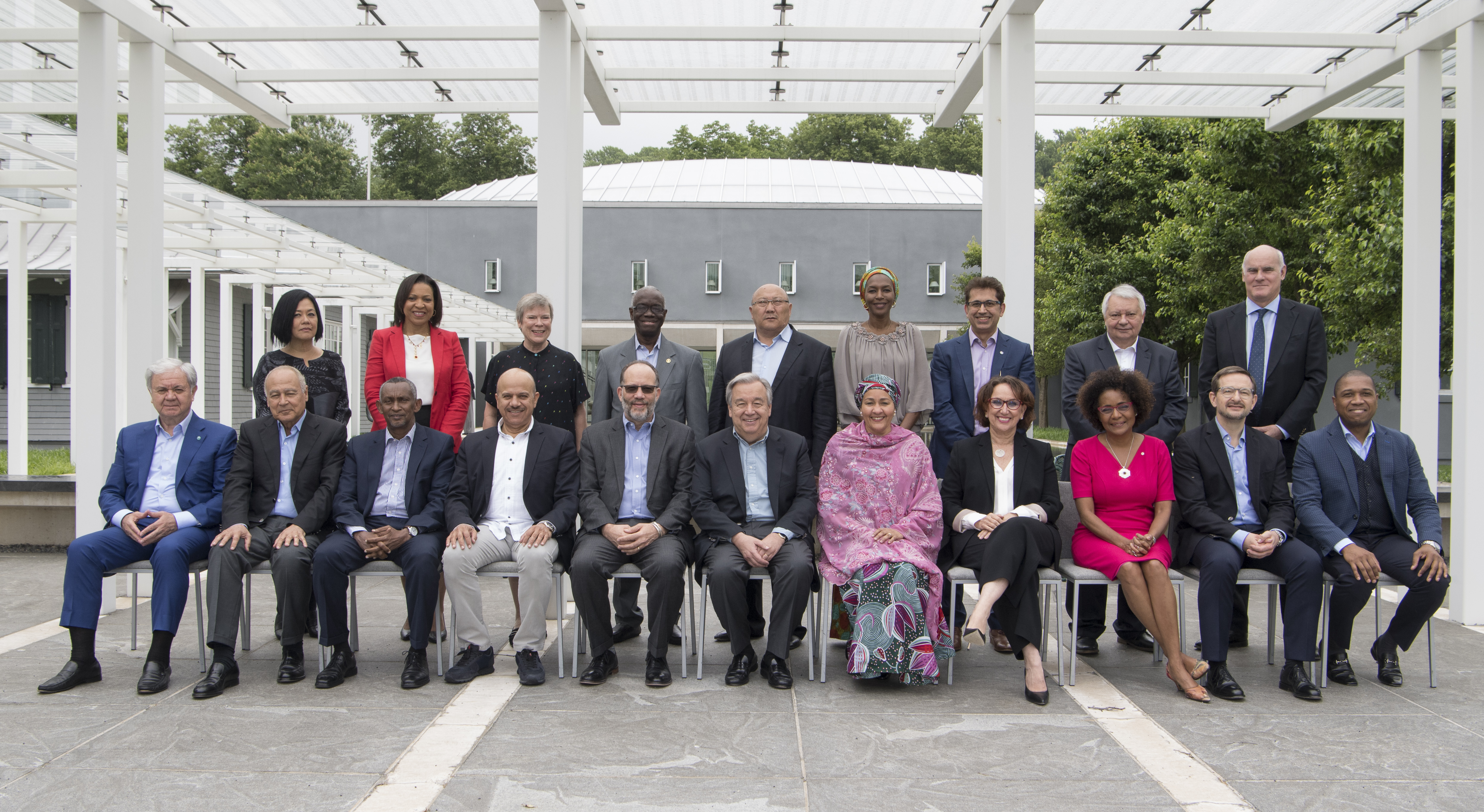 CARICOM Secretary-General (5th from left, front row)