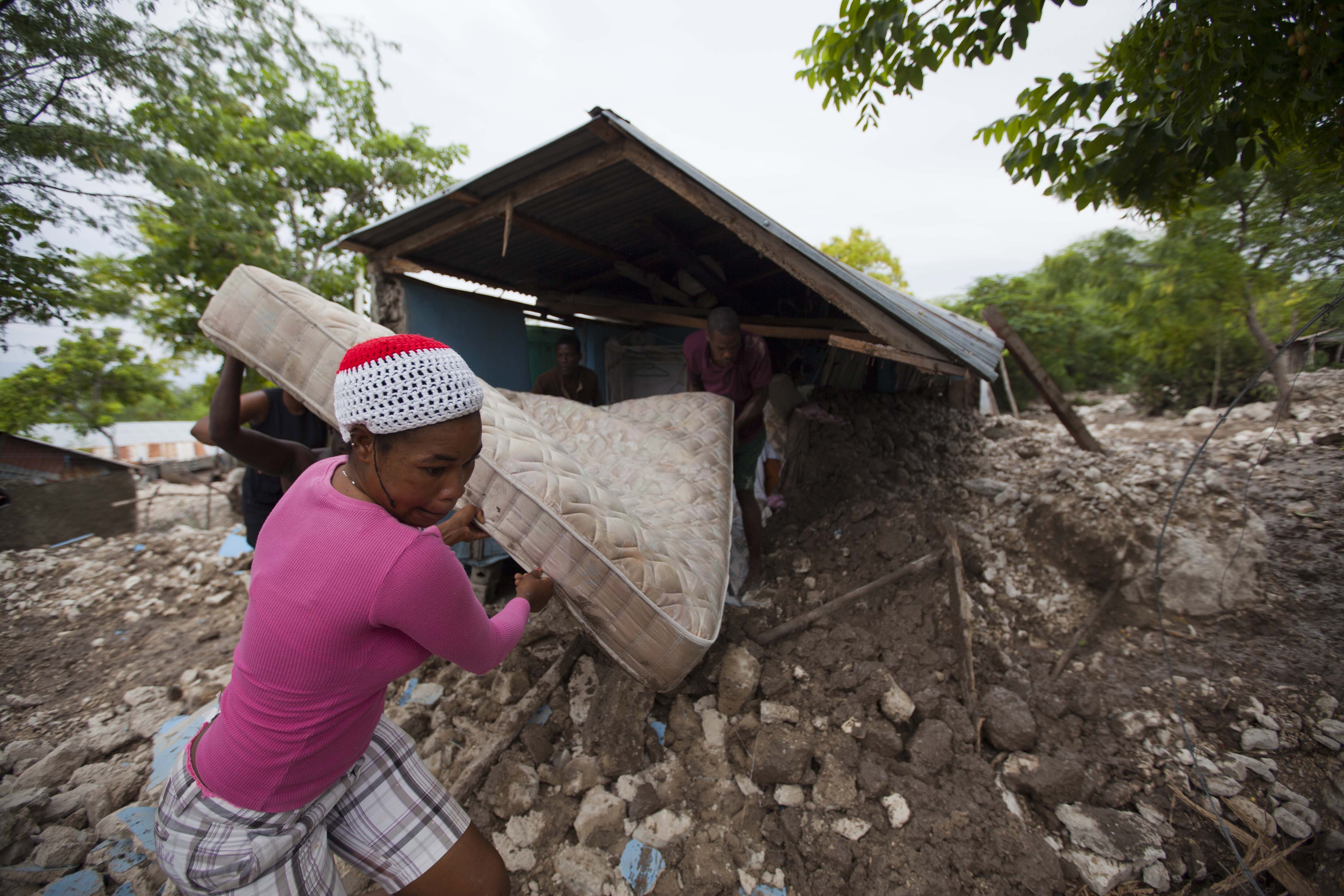 Dominica clears up after deadly tropical storm Erika