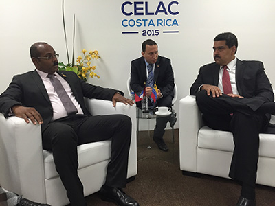 Prime Minister Browne and President Maduro during their discussions in Venezuela