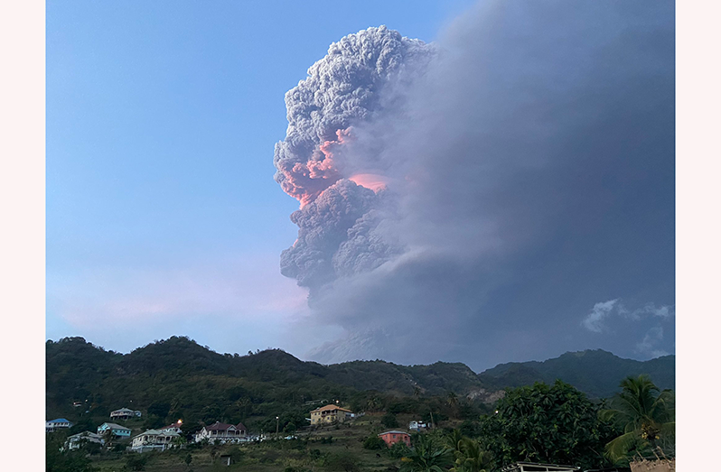 lasoufriere-Volcano=flames