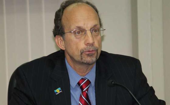 Executive Director of CARPHA, Dr. C James Hospedales