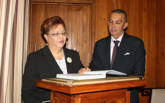 His Excellency Anthony Thomas Aquinas Carmona swears in Madame Justice Maureen Rajnauth-Lee as new CCJ Judge (Photo via CCJ)